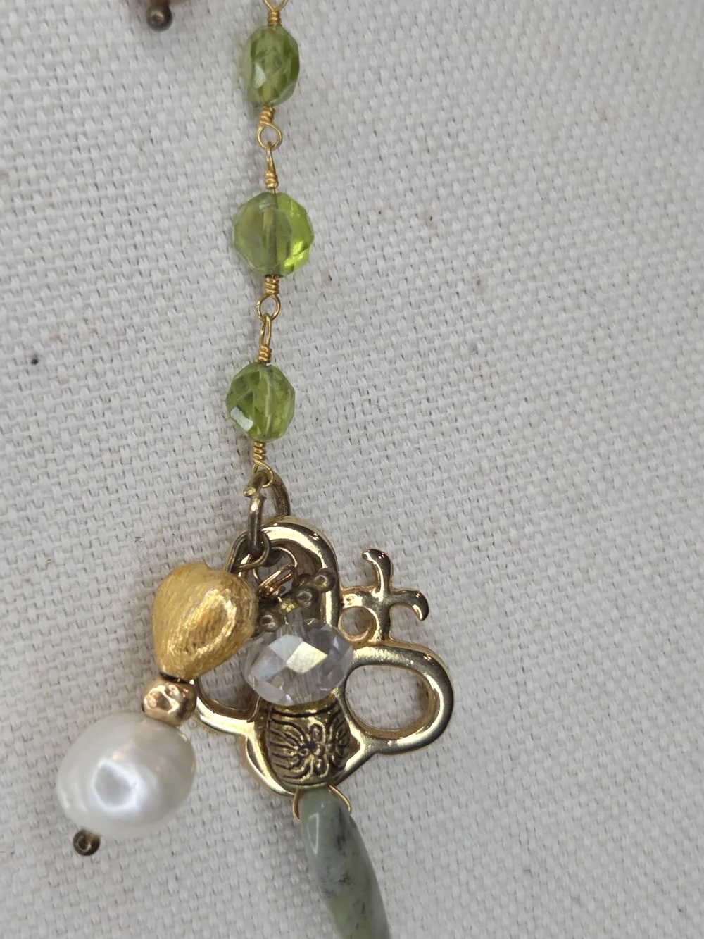 Beaded Green Pendant Cluster Necklace Lariat Style